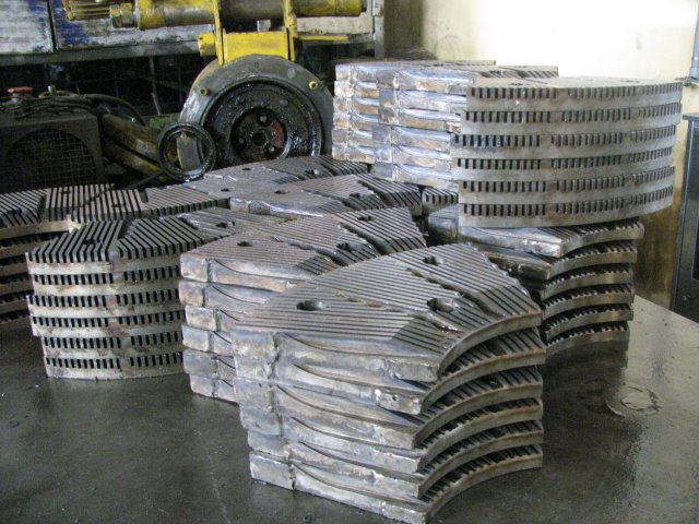 Đĩa nghiền bột giấy - Công ty TNHH Cơ khí Thuận Phát